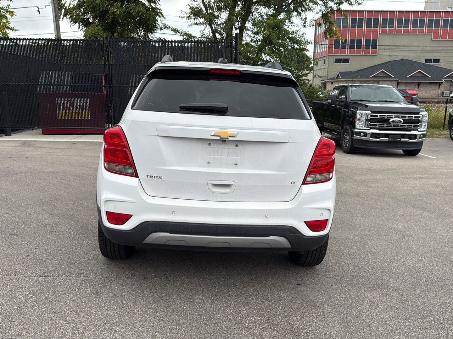 Used 2017 Chevrolet Trax LT w/ Driver Confidence Package FWD image 4