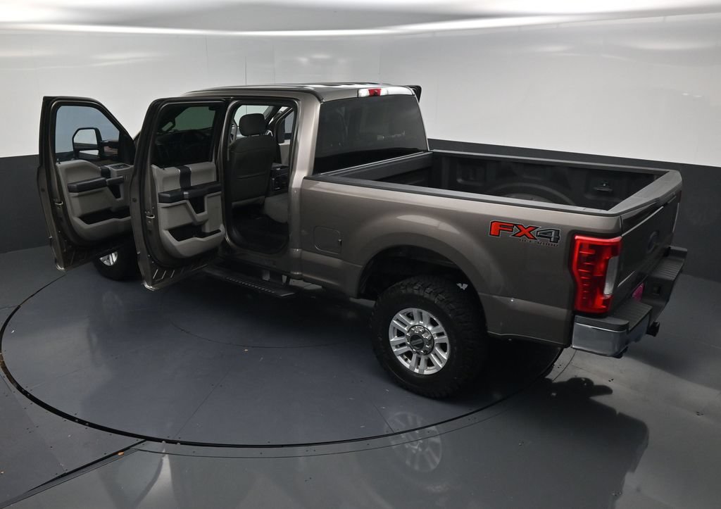 Used 2019 Ford F250 XLT w/ XLT Value Package AWD/4WD image 20