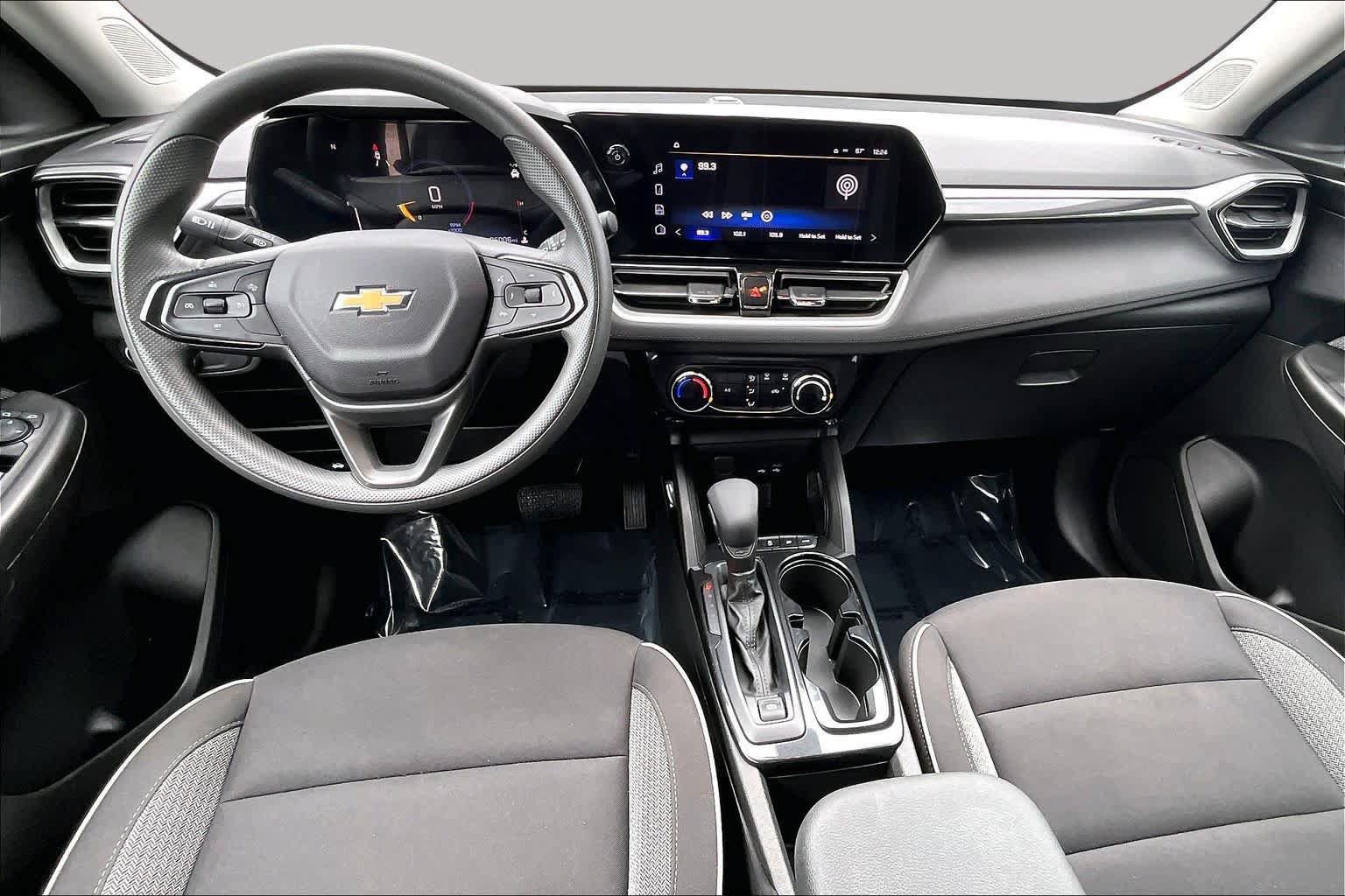 Used 2026 Chevrolet TrailBlazer LT AWD/4WD image 16