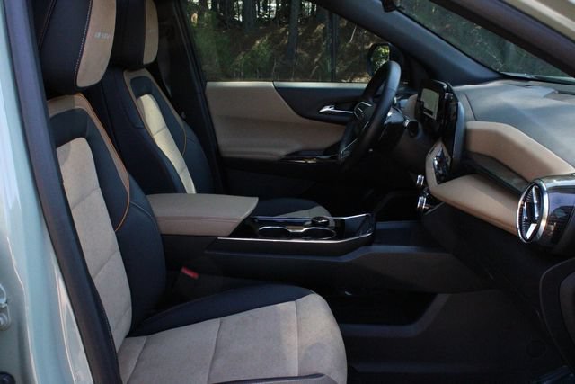 Used 2026 Chevrolet Equinox ACTIV w/ Safety and Technology Package FWD image 10