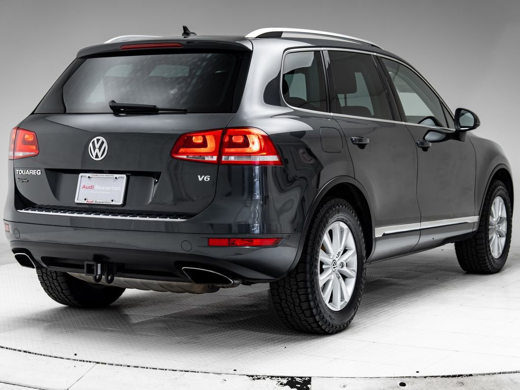 Used 2014 Volkswagen Touareg Sport AWD/4WD image 33