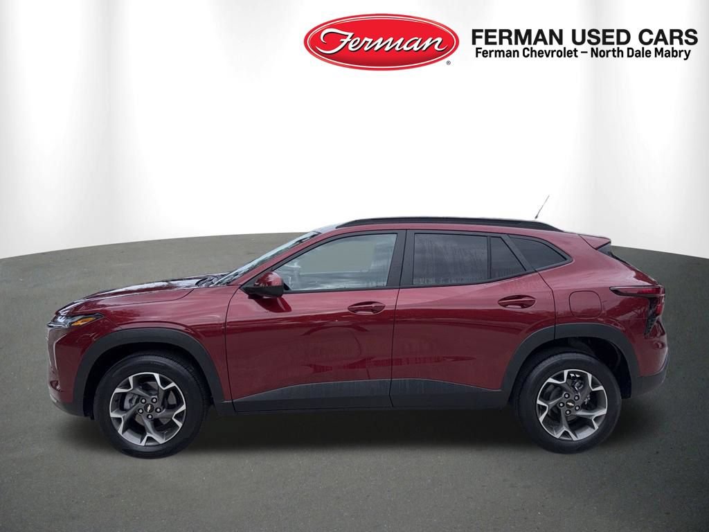 Used 2024 Chevrolet Trax LT w/ LT Convenience Package FWD image 11
