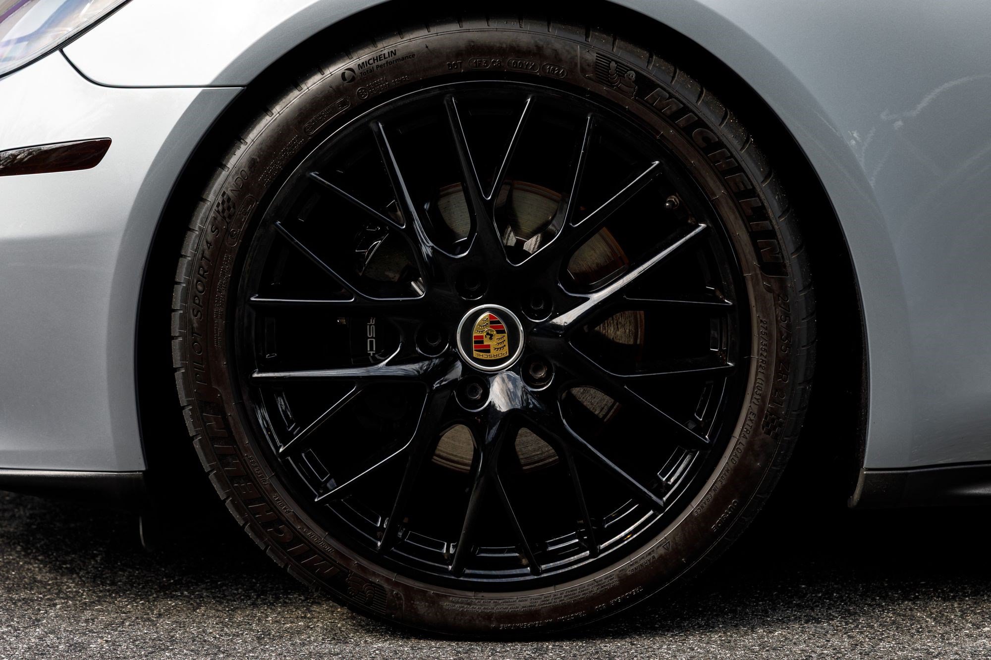 Used 2021 Porsche Panamera image 38
