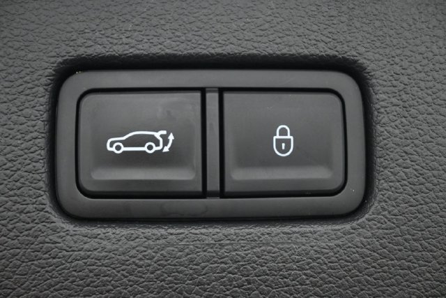 Used 2025 Genesis GV80 2.5T Standard AWD/4WD image 14