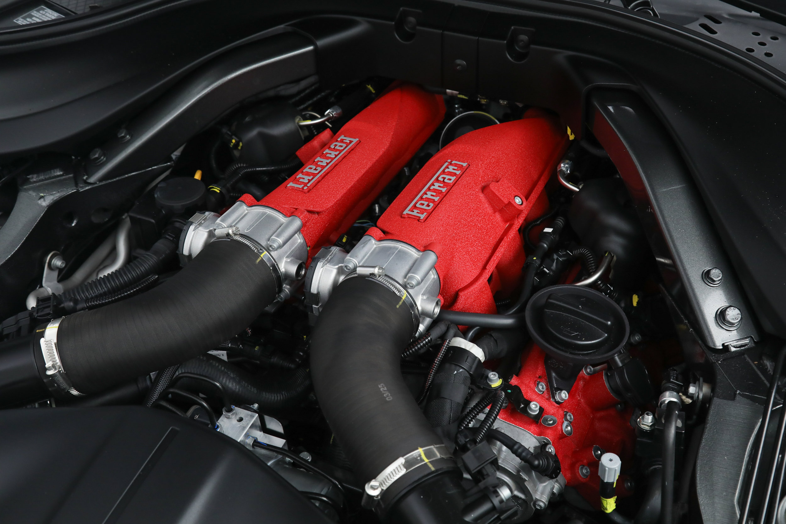 Certified 2025 Ferrari Roma Spider RWD image 24