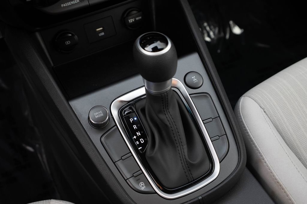 Used 2023 Hyundai Kona SEL image 22