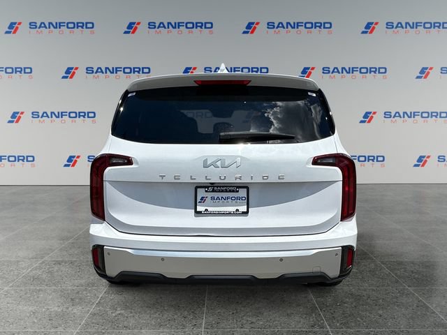Used 2024 Kia Telluride LX FWD image 4