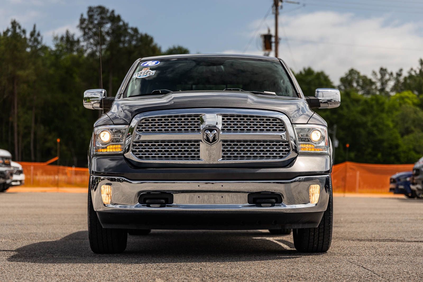 Used 2016 RAM 1500 Laramie RWD image 2
