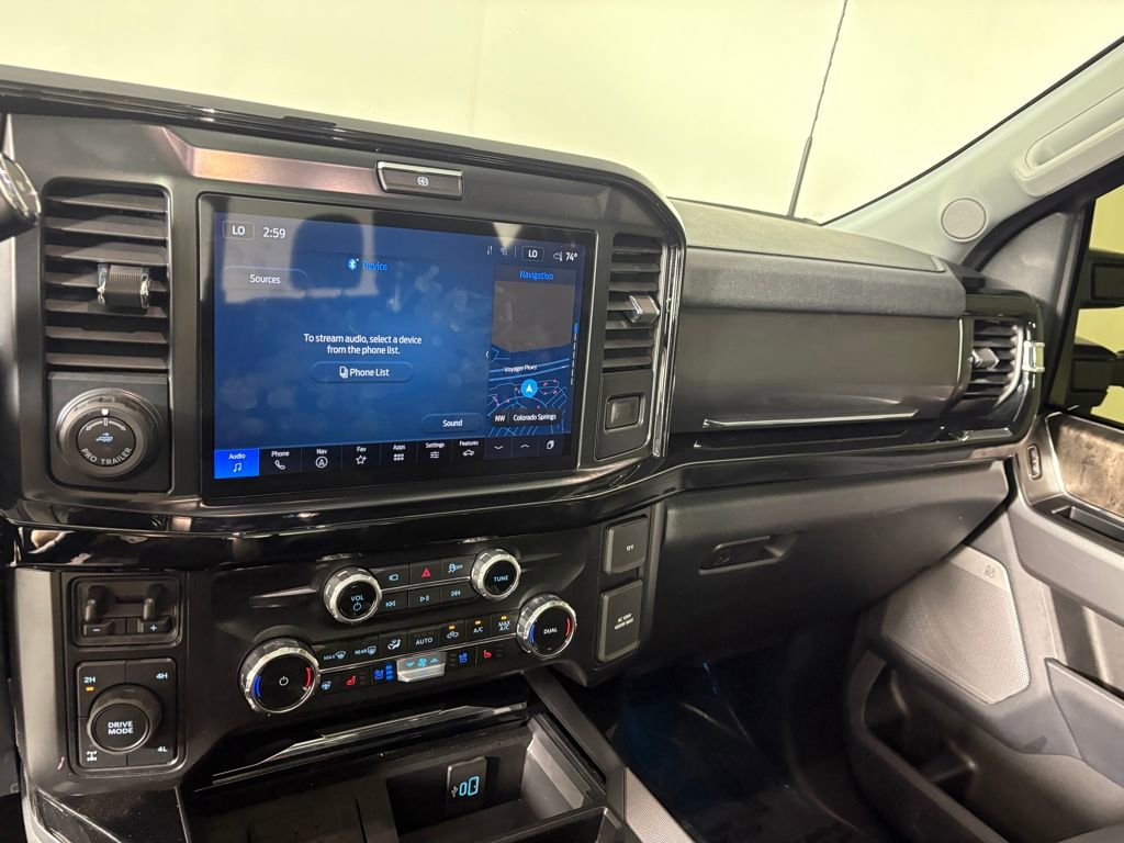 Used 2026 Ford F250 Lariat w/ Black Appearance Package image 18