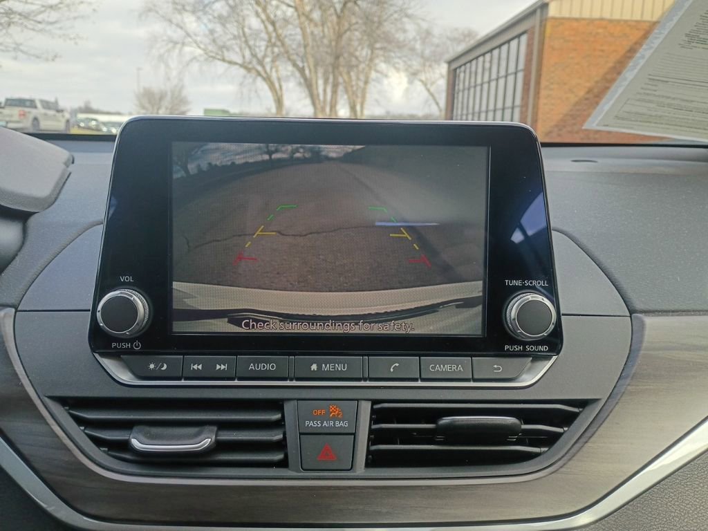 Used 2024 Nissan Altima 2.5 SV image 33