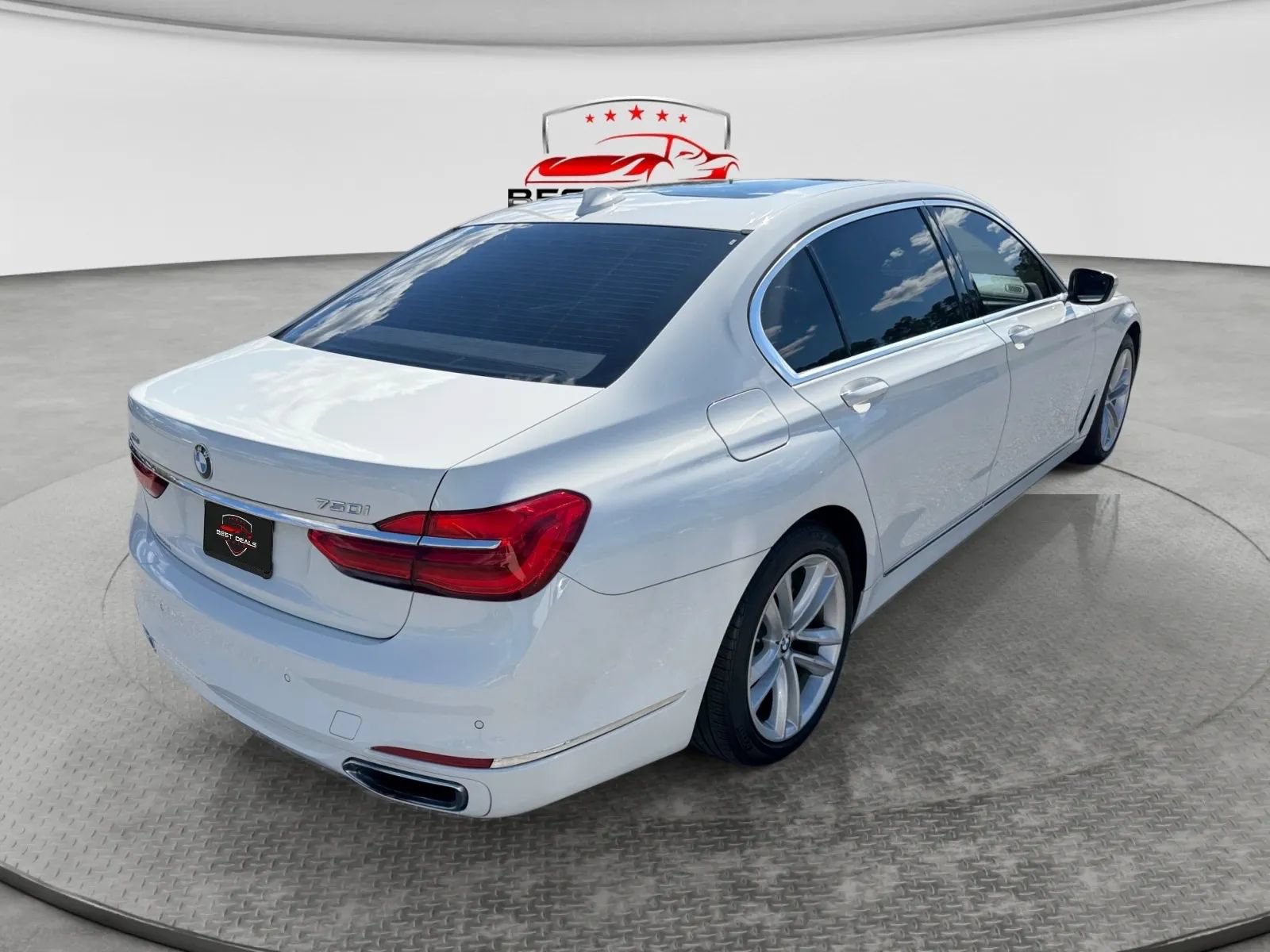 Used 2019 BMW 750i xDrive AWD/4WD image 5