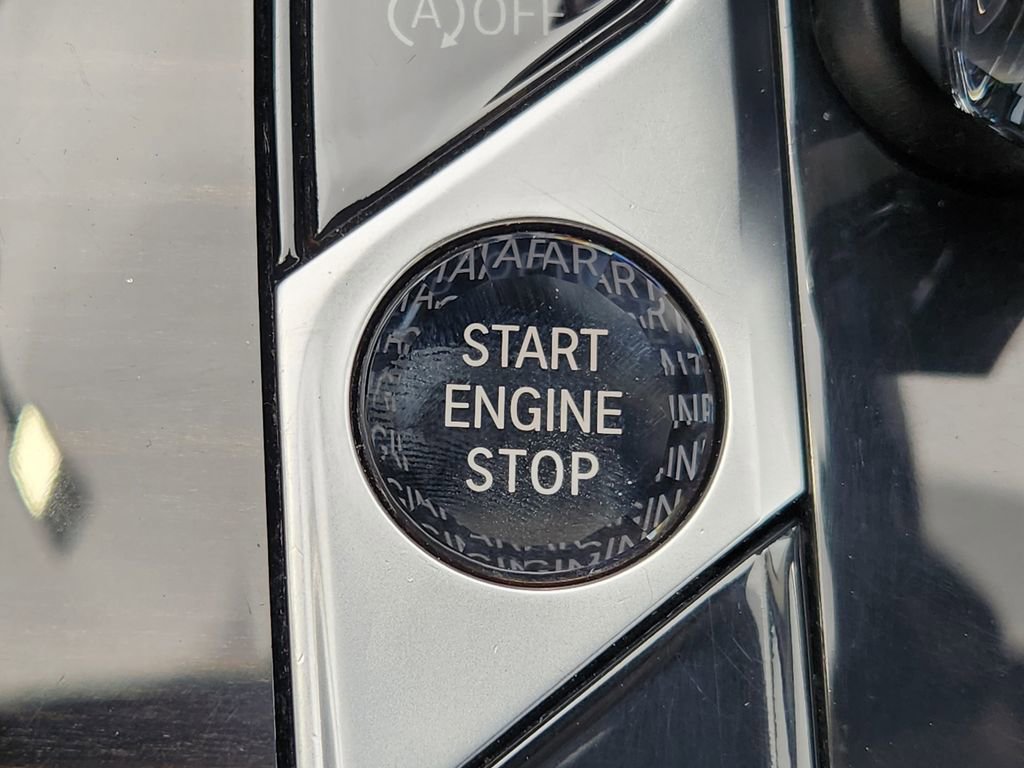 Used 2019 BMW X7 xDrive40i w/ Cold Weather Package image 22