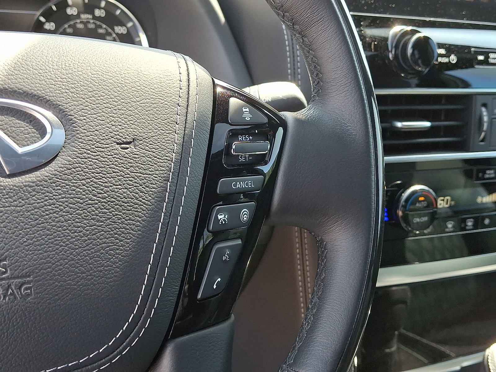 Certified 2024 INFINITI QX80 Sensory image 23