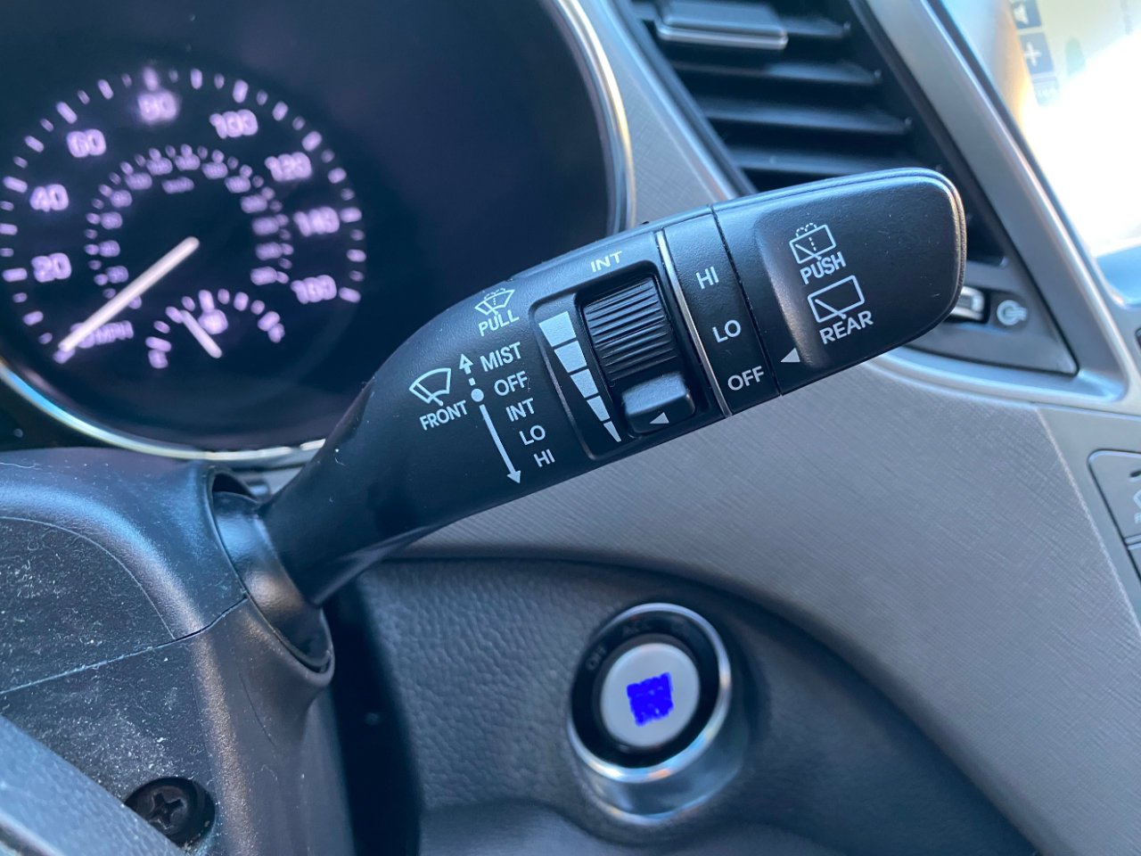 Used 2017 Hyundai Santa Fe SE Ultimate 3.3L Auto w/ SE Ultimate Tech Package 03 image 66