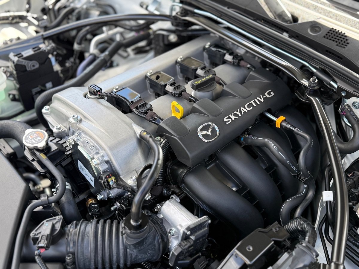 Used 2025 MAZDA MX-5 Miata RF Grand Touring RWD image 15