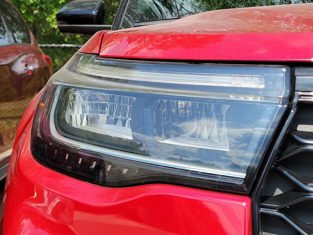 Used 2025 Ford Explorer ST-Line w/ Premium Package RWD image 7