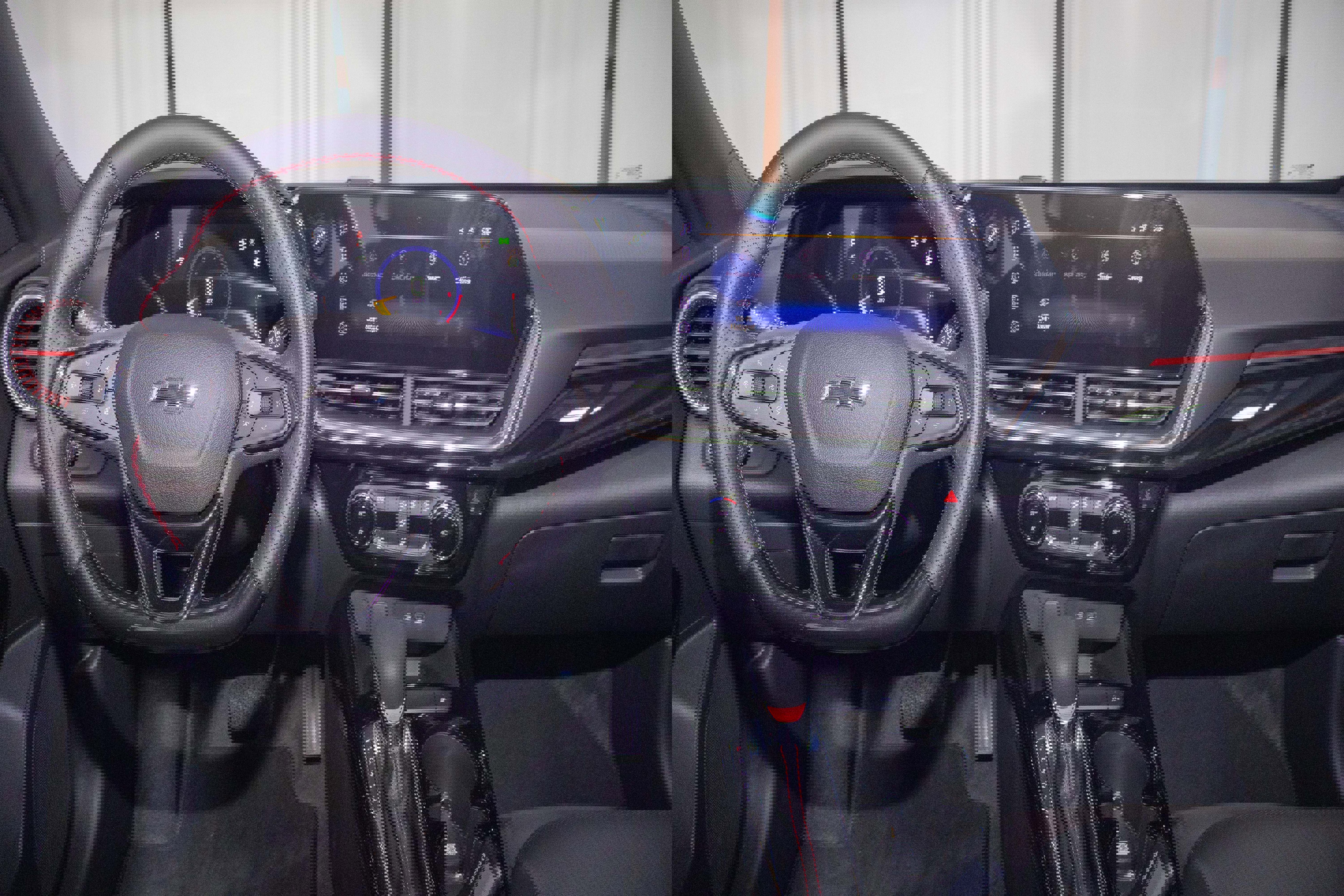 New 2026 Chevrolet Trax RS w/ Sunroof Package image 13