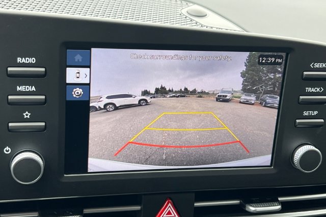 New 2026 Hyundai Elantra SE FWD image 17