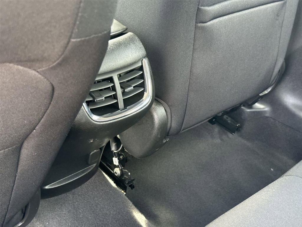 Used 2025 Chevrolet Malibu LT FWD image 19