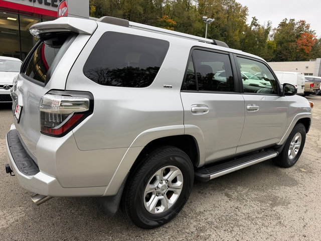 Certified 2021 Toyota 4Runner SR5 AWD/4WD image 4