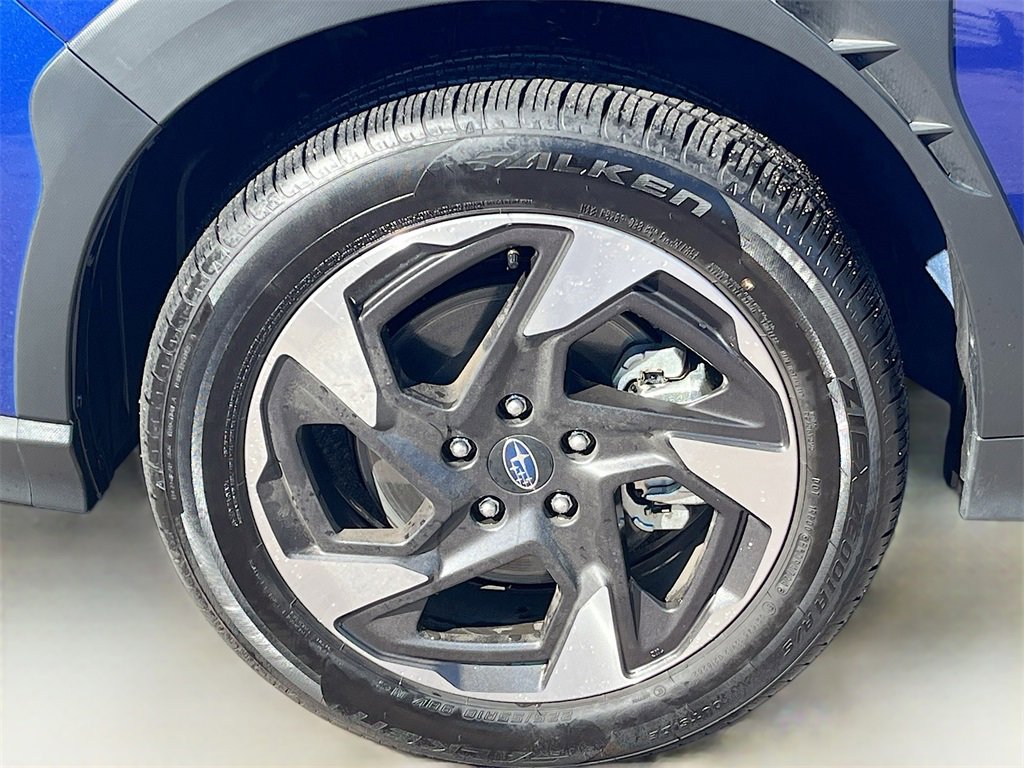 Used 2025 Subaru Crosstrek 2.5i Limited image 32