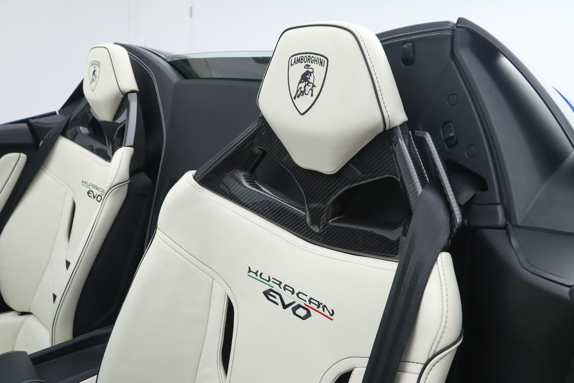 Used 2021 Lamborghini Huracan EVO RWD image 29