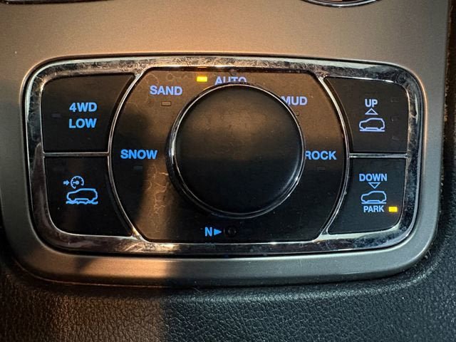 Used 2021 Jeep Grand Cherokee Trailhawk AWD/4WD image 21