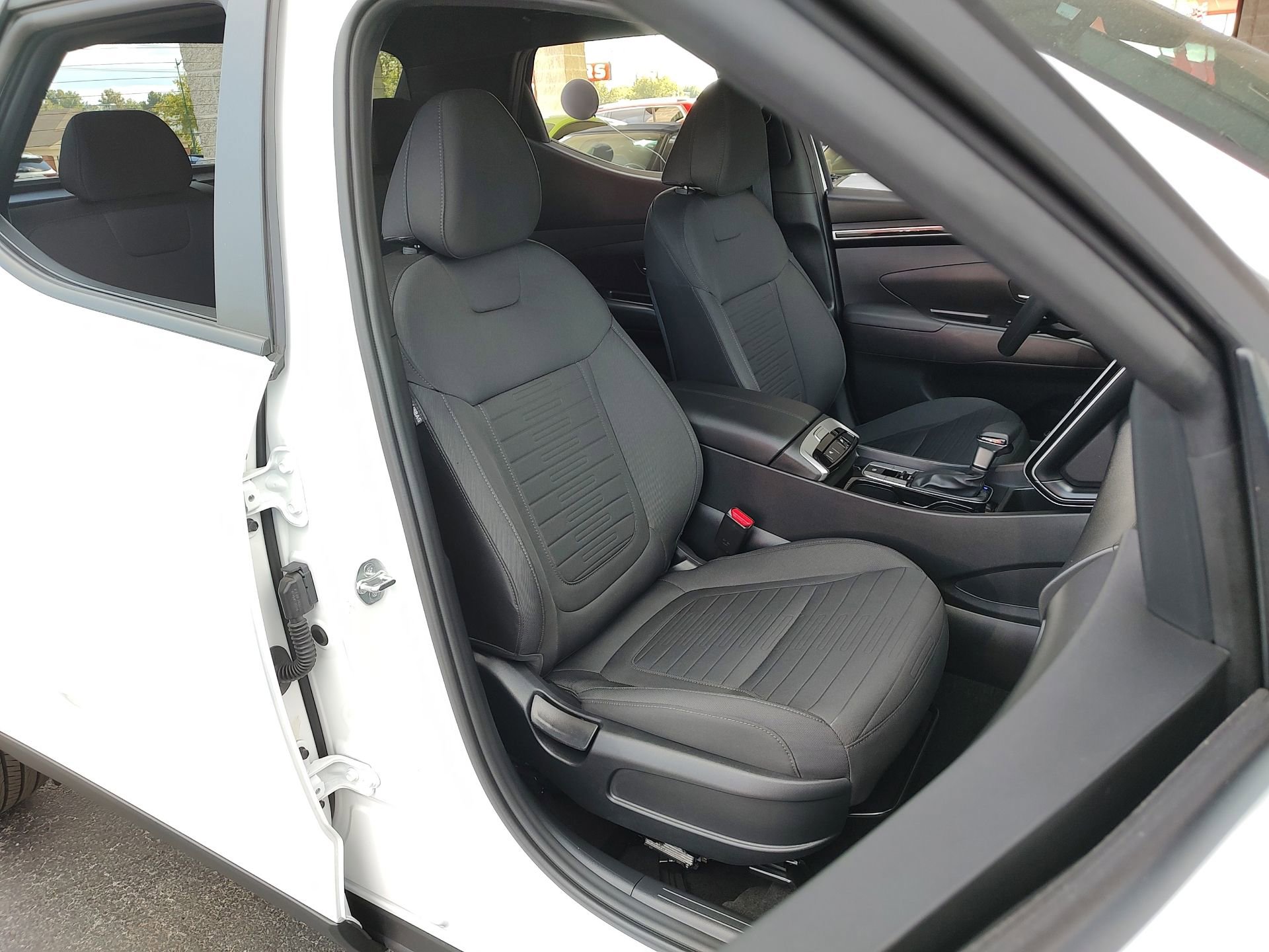 Used 2024 Hyundai Santa Cruz SEL image 17