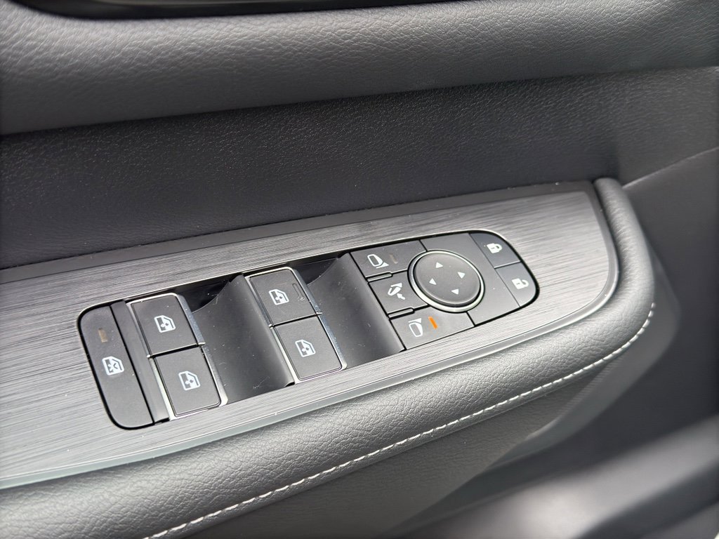 New 2026 Nissan Armada SL w/ Captain's Chari Seat Package image 12