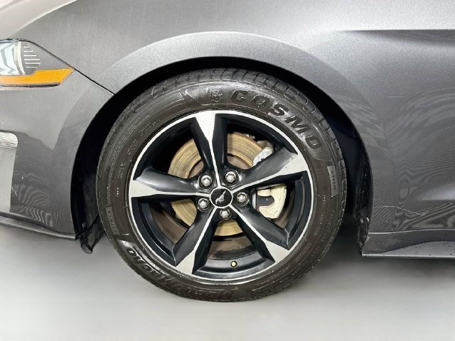 Used 2018 Ford Mustang Coupe RWD image 35