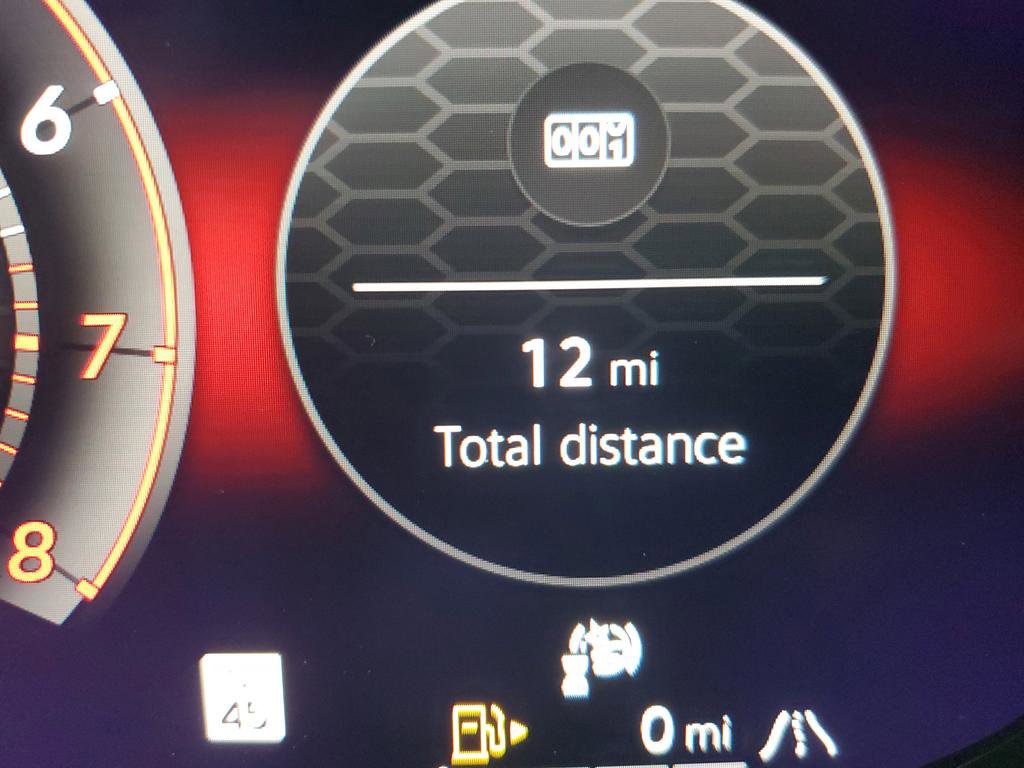 New 2025 Volkswagen GTI SE image 6