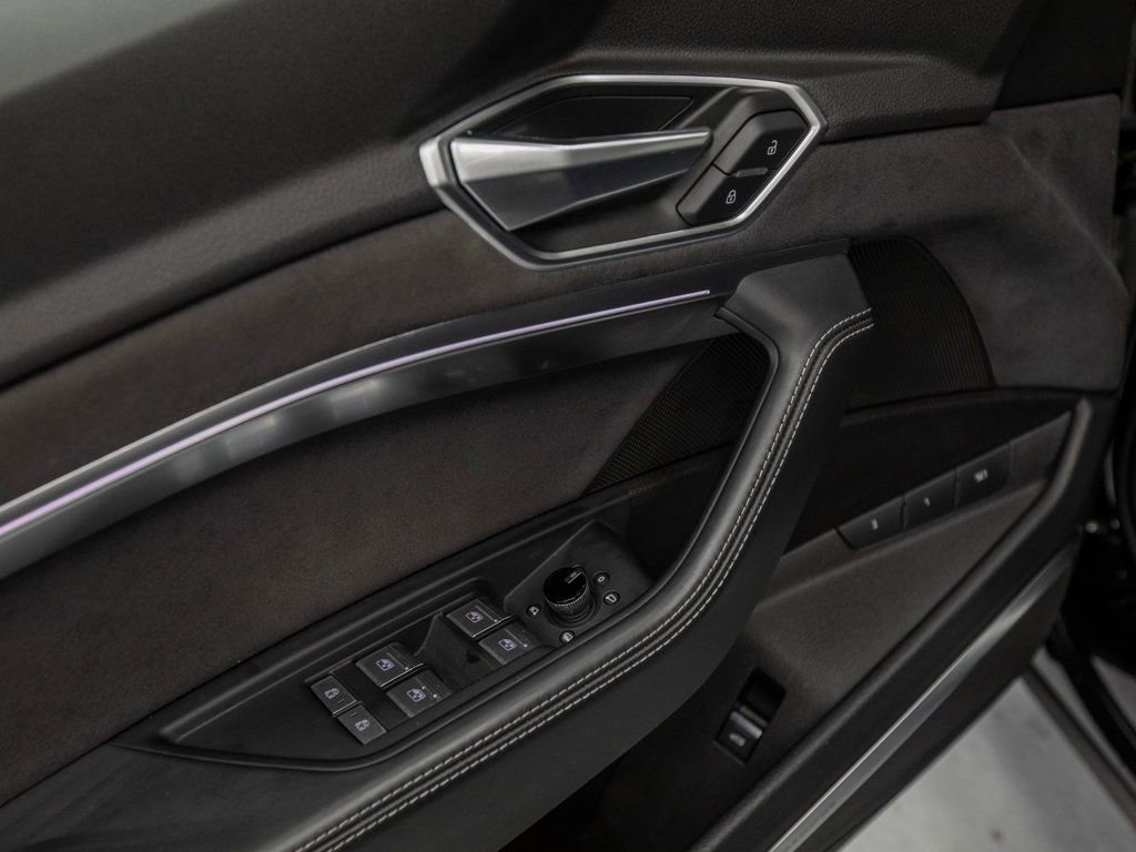 Used 2023 Audi e-tron S Prestige w/ Prestige Package AWD/4WD image 34