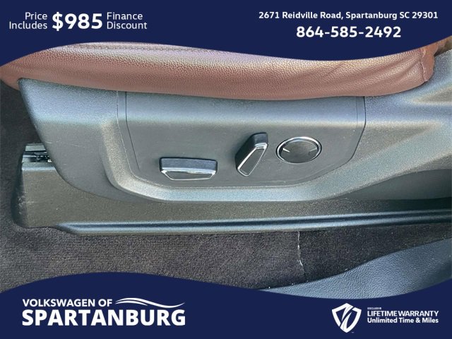 Used 2023 Ford Expedition Max Limited image 18