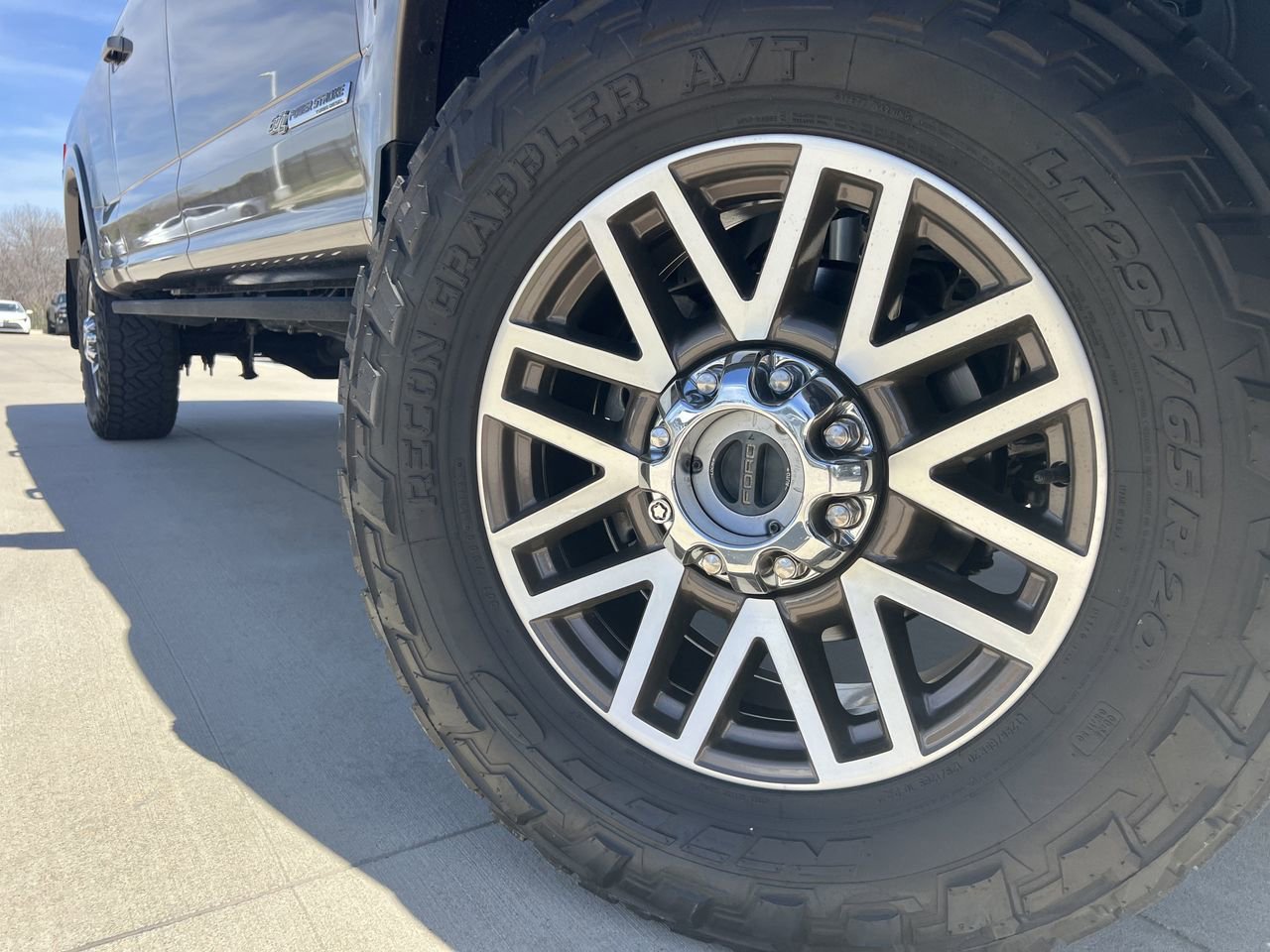 Used 2022 Ford F250 Lariat w/ Tremor Off-Road Package image 9