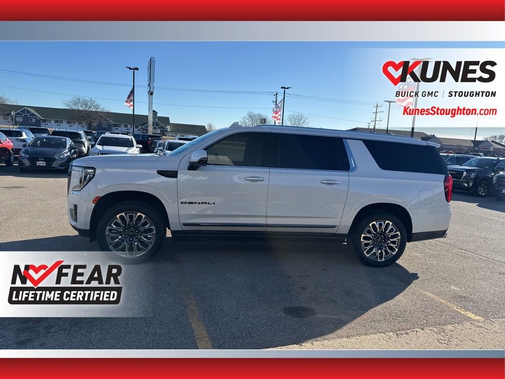 Used 2023 GMC Yukon XL Denali Ultimate image 8