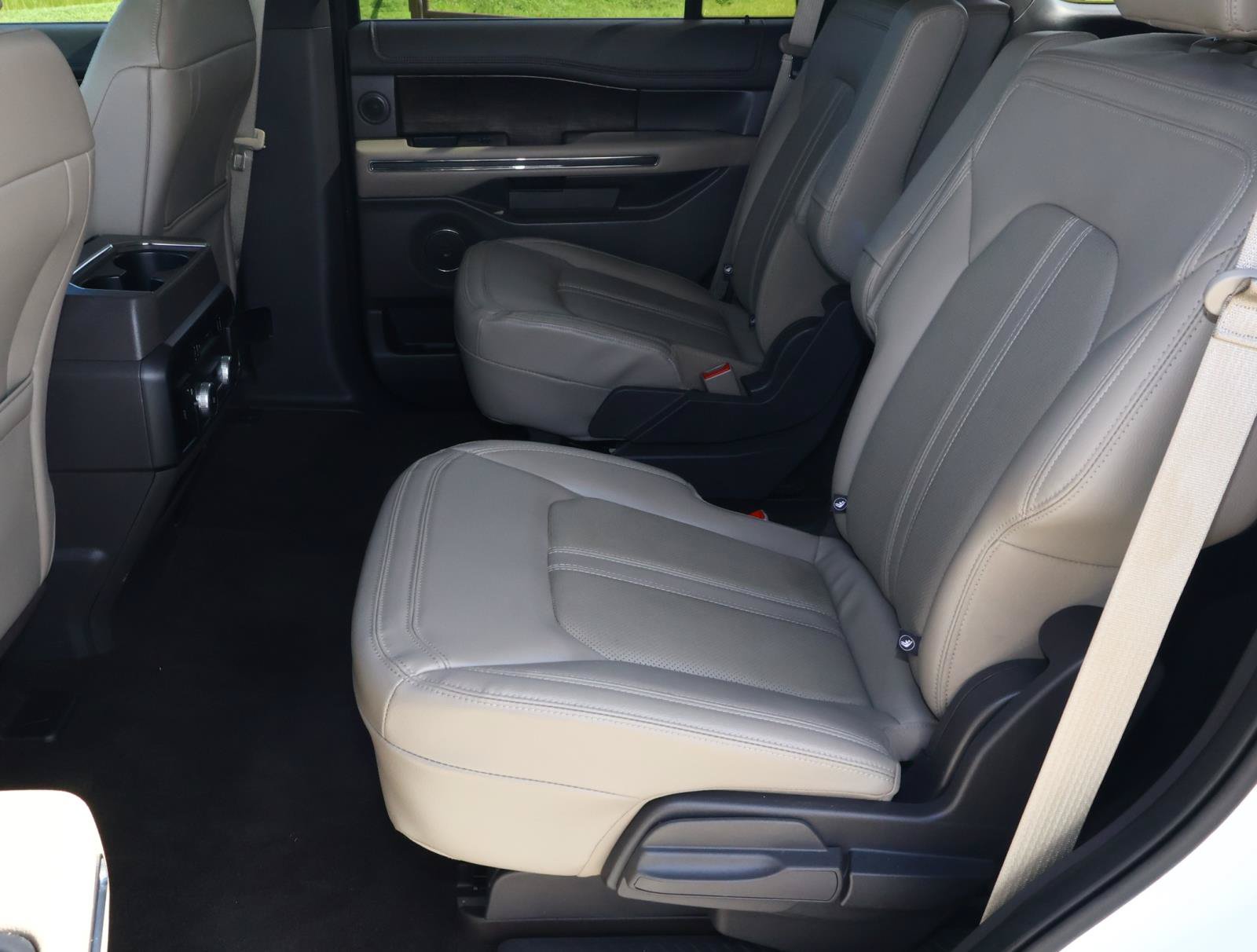 Used 2021 Ford Expedition Limited RWD image 22