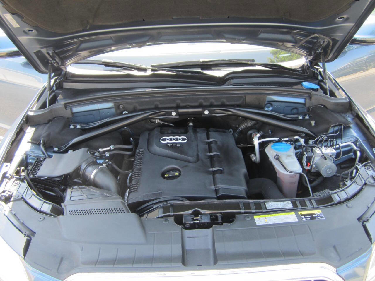 Used 2015 Audi Q5 2.0T Premium Plus w/ Technology Package image 13