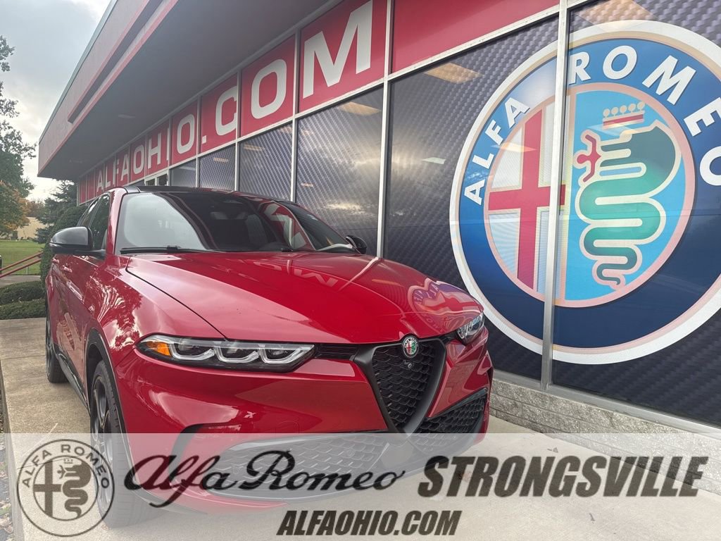 New 2025 Alfa Romeo Tonale AWD/4WD image 1