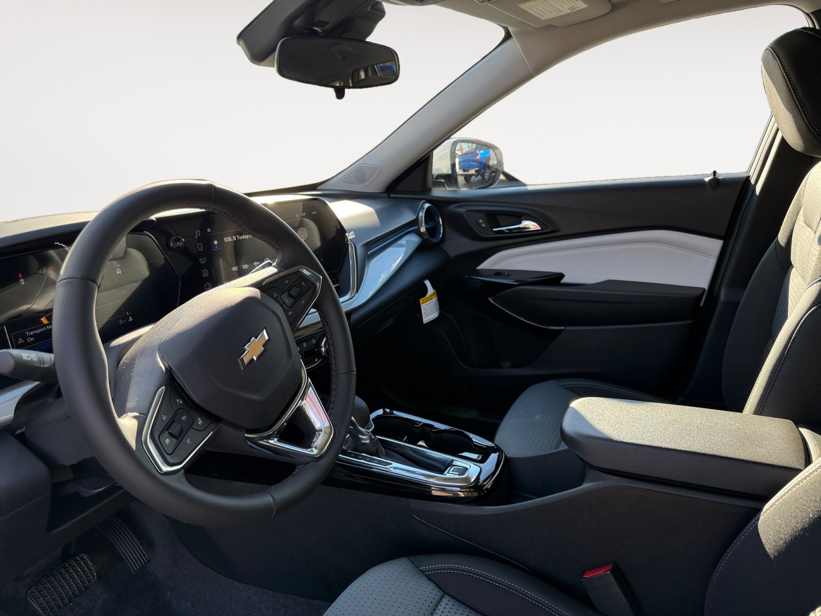 New 2026 Chevrolet Trax LT w/ Driver Confidence Package FWD image 9