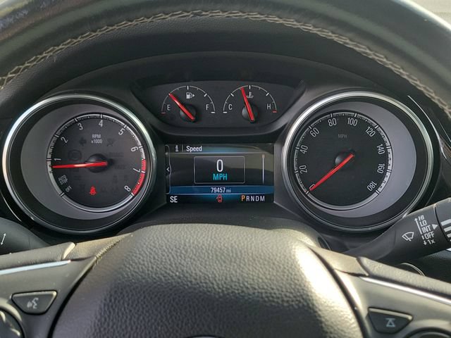 Used 2018 Buick Regal Essence FWD image 13