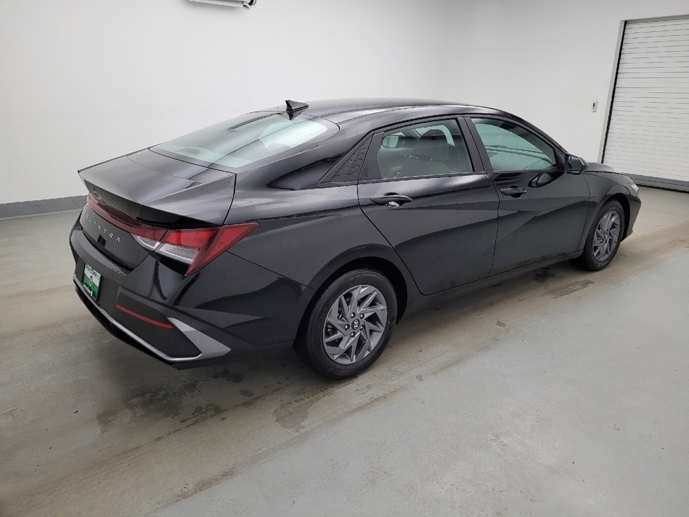 Used 2024 Hyundai Elantra SEL image 10