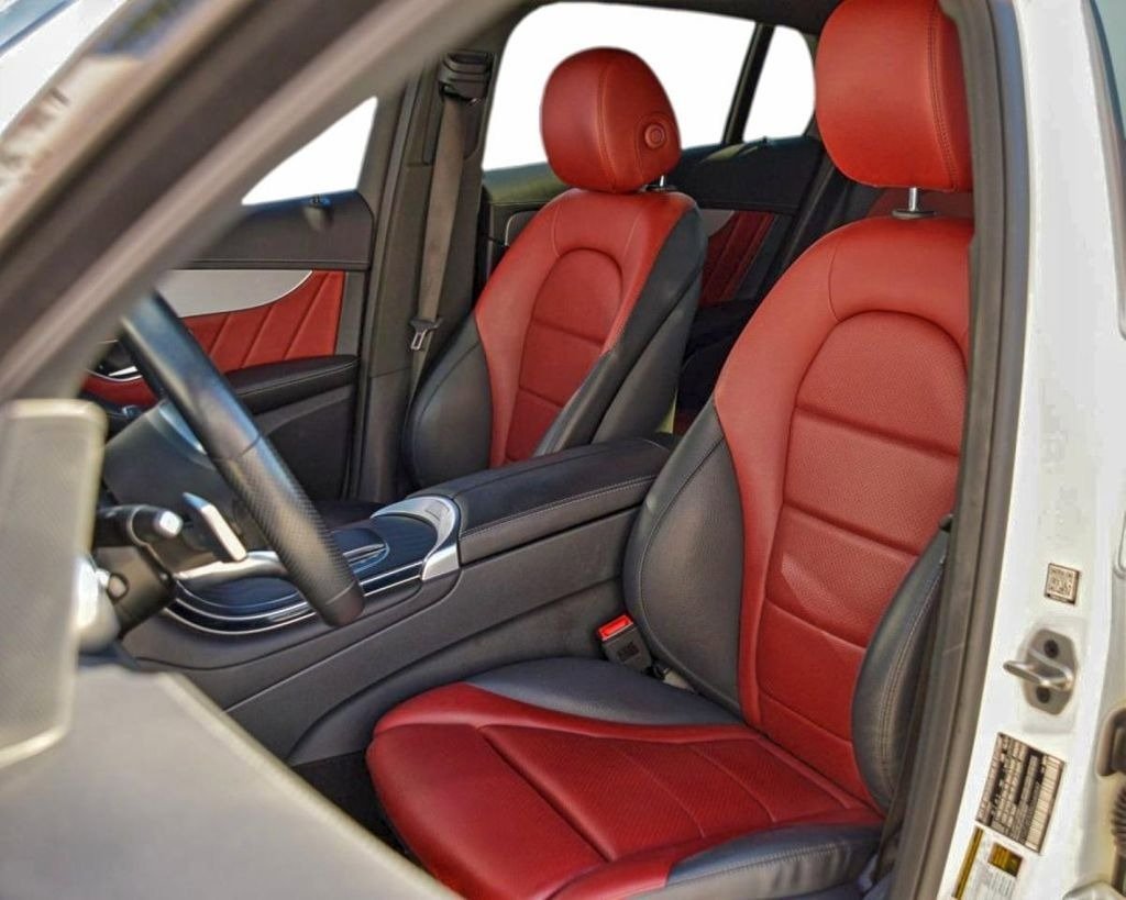 Used 2022 Mercedes-Benz GLC 300 4MATIC Coupe image 16