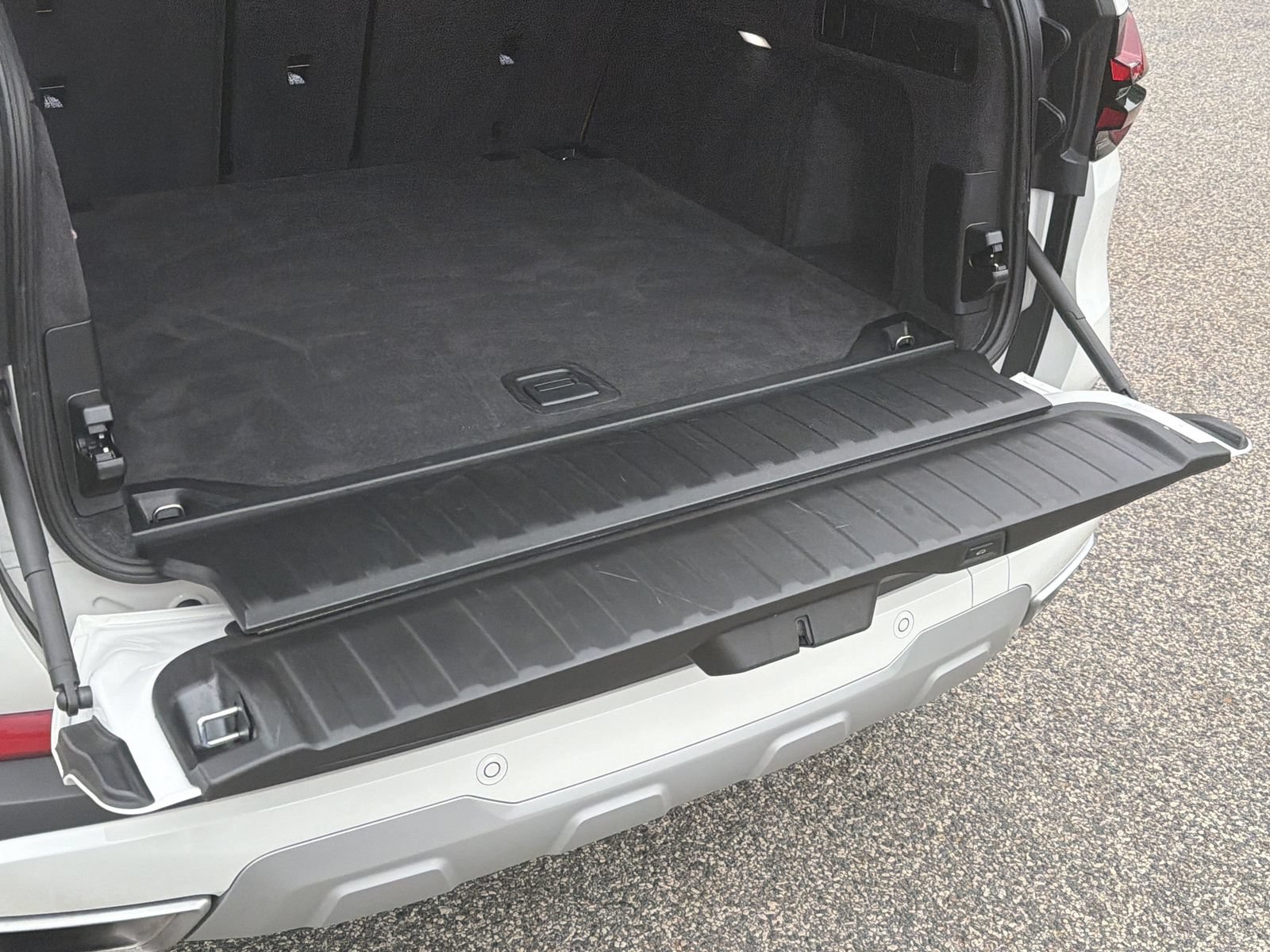 Used 2026 BMW X5 xDrive40i AWD/4WD image 34
