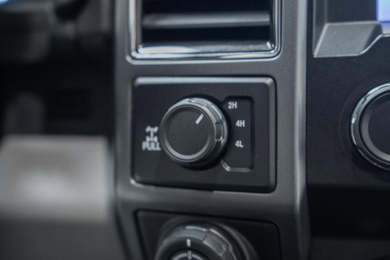 Used 2020 Ford F150 XLT w/ Equipment Group 302A Luxury image 32