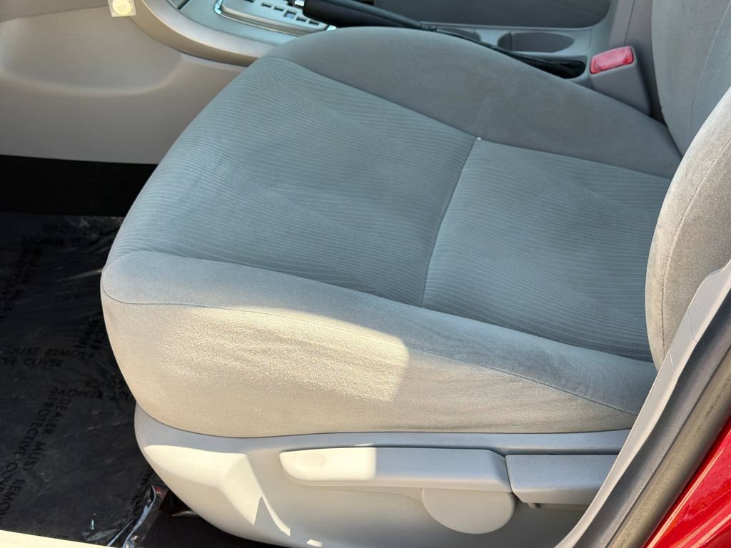 Used 2011 Toyota Corolla LE FWD image 16