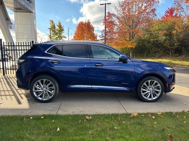 New 2024 Buick Envision Avenir image 9