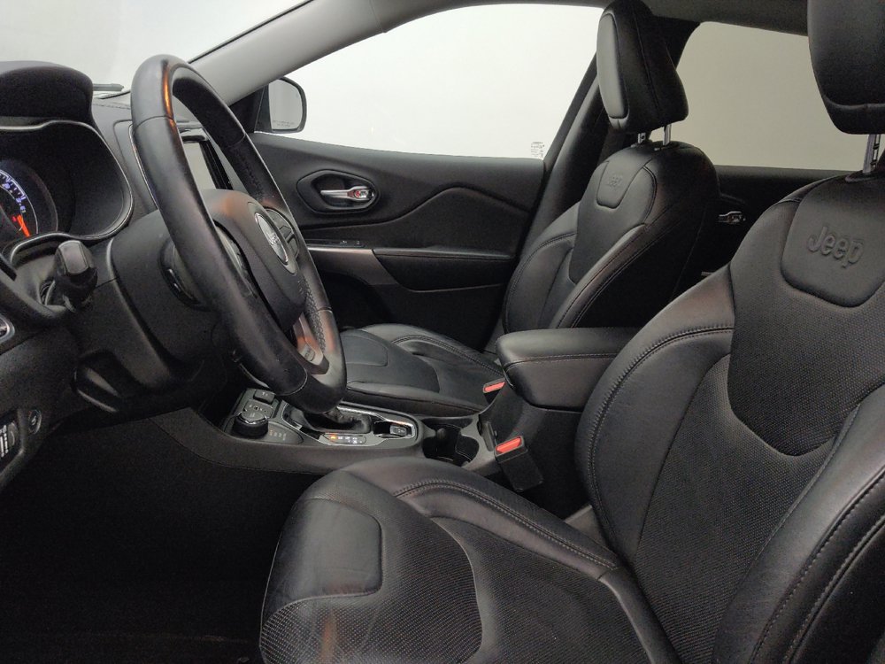 Used 2019 Jeep Cherokee Limited AWD/4WD image 17