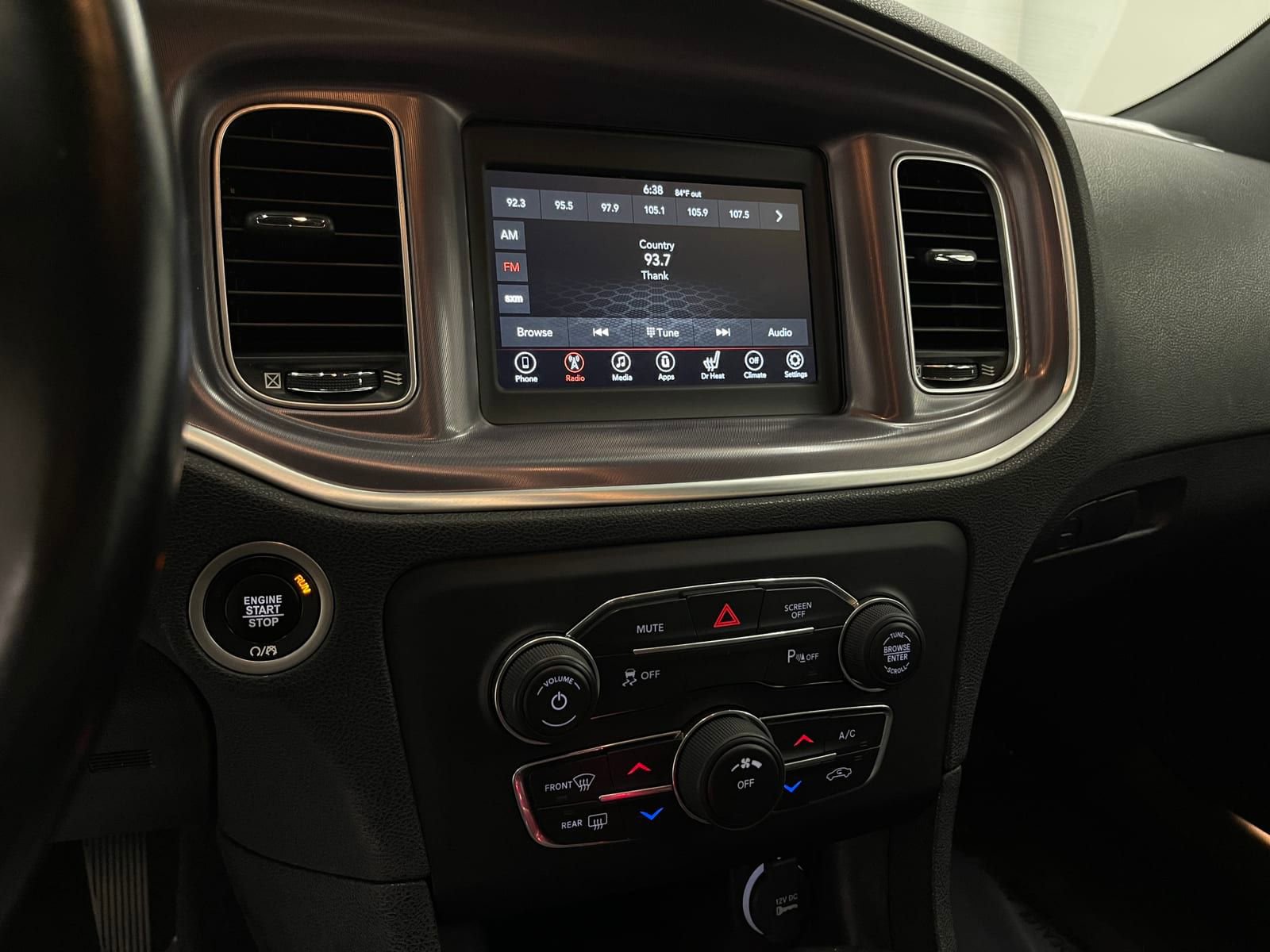 Used 2020 Dodge Charger SXT w/ Leather Interior Group image 14