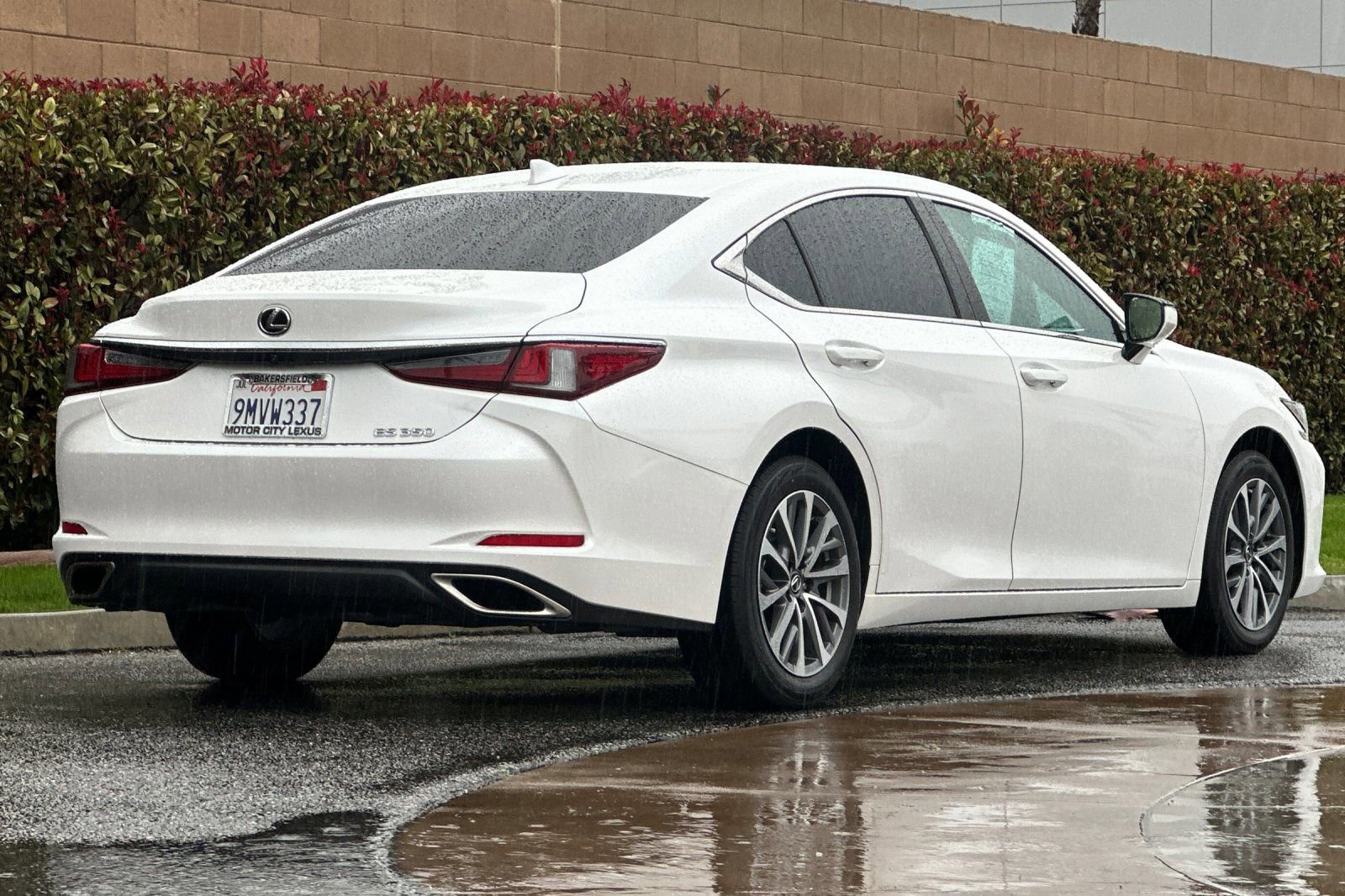 Certified 2024 Lexus ES 350 image 4