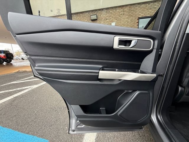 Used 2021 Ford Explorer XLT w/ Equipment Group 202A image 24